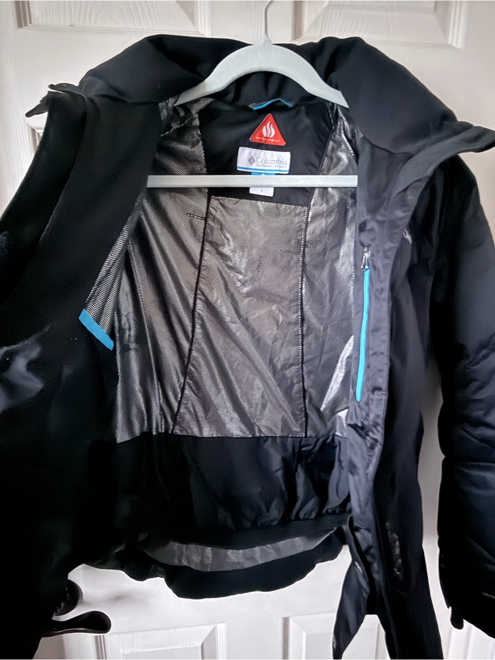 Columbia Women’s Black Quilted Puffer Jacket - Picture 2 of 2